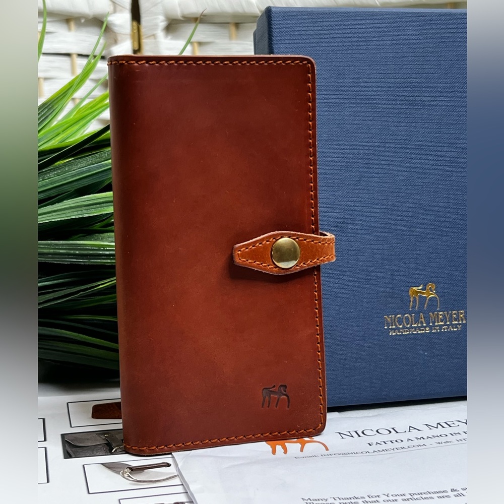 Nicola Meyer Geniune Shell CORDOVAN Vegetable Tanned Leather Iphone 13Pro Case - Picture 2 of 6